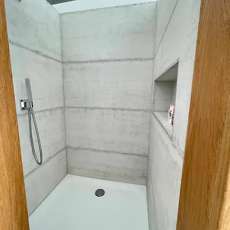 Jugendstil-appartement Mit Terrasse Und Balkon * ジークブルク