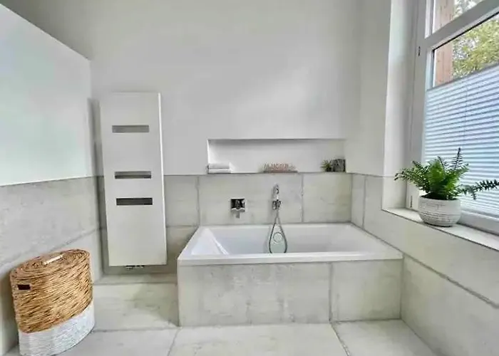 アパート Jugendstil-appartement Mit Terrasse Und Balkon