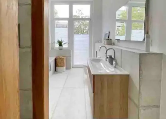 Jugendstil-appartement Mit Terrasse Und Balkon * ジークブルク