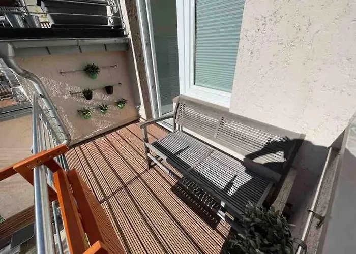 Jugendstil-appartement Mit Terrasse Und Balkon