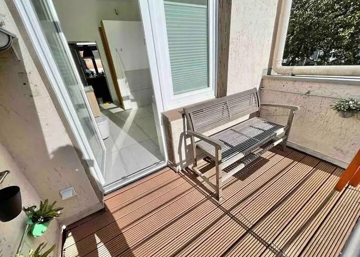 Jugendstil-appartement Mit Terrasse Und Balkon アパート ジークブルク