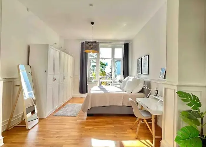 Jugendstil-appartement Mit Terrasse Und Balkon アパート ジークブルク