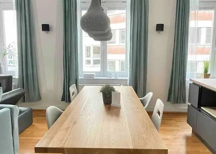 Jugendstil-appartement Mit Terrasse Und Balkon * ジークブルク